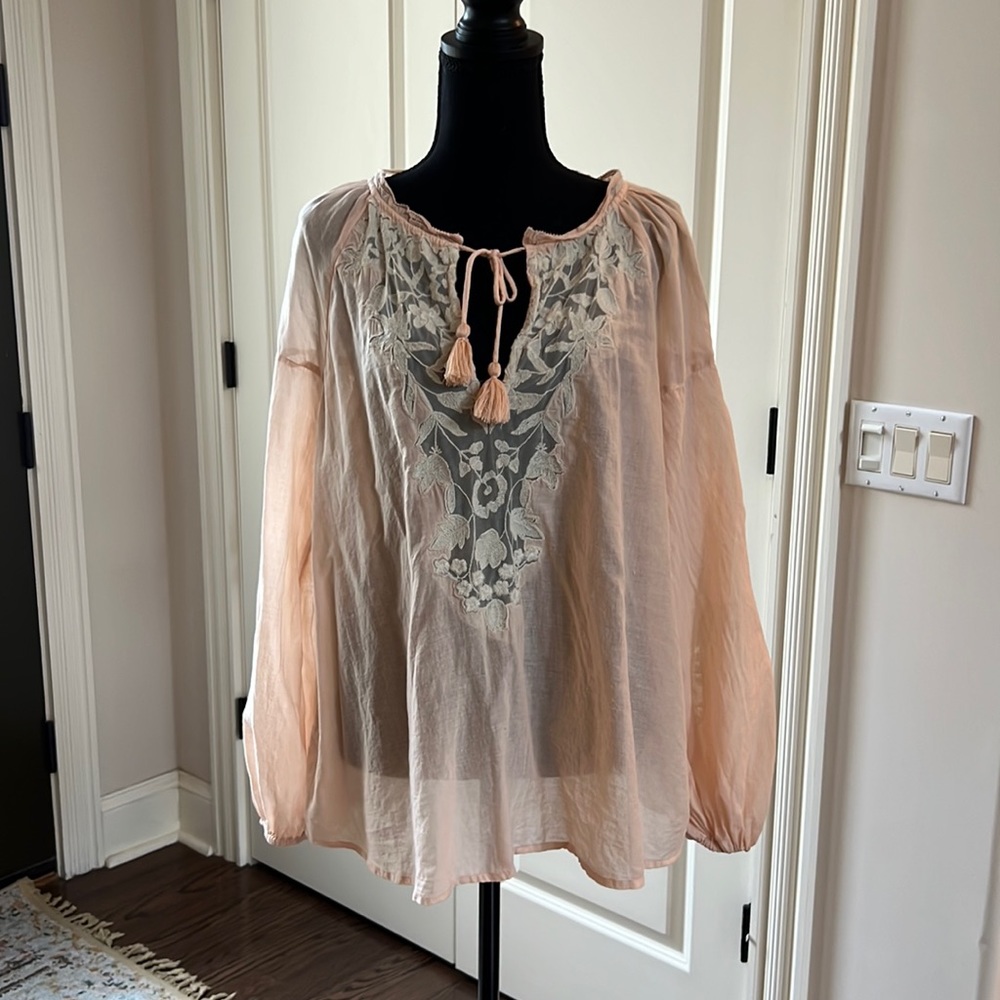 Ladies peach colored puffy sleeve blouse